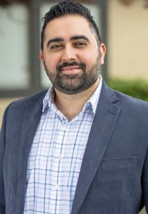 Headshot Dr. Manpreet Dhaliwal